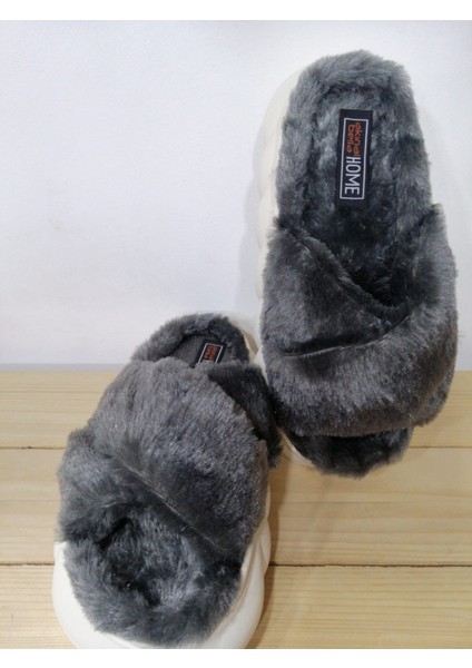 Akınalbella Çapraz Bantlı Rahat Yumuşak Tabanlı Tüylü Şık Ev Kış Terliği modelleri