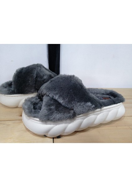 Akınalbella Çapraz Bantlı Rahat Yumuşak Tabanlı Tüylü Şık Ev Kış Terliği indirimleri