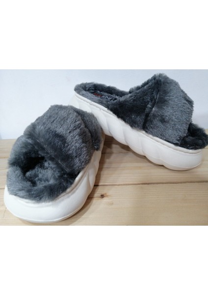 Akınalbella Çapraz Bantlı Rahat Yumuşak Tabanlı Tüylü Şık Ev Kış Terliği