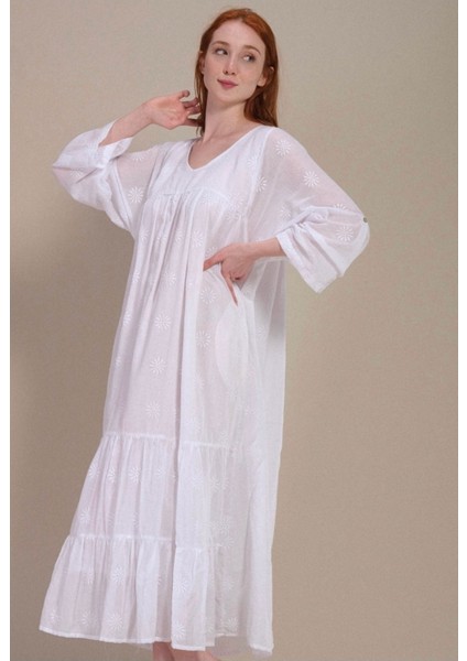 Papatya Brodeli Elbise