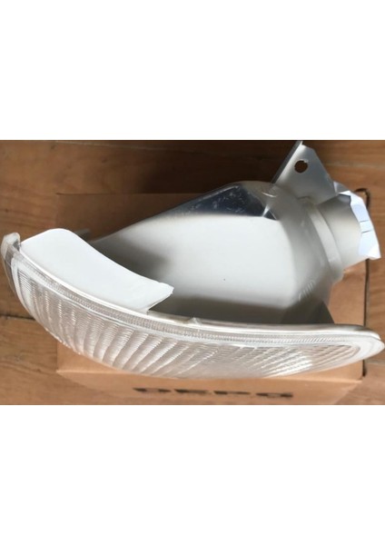 Ford Escort 1990-1995 Sinyal Lambası Sağ Sol Seçenekli Sağ Sinyal