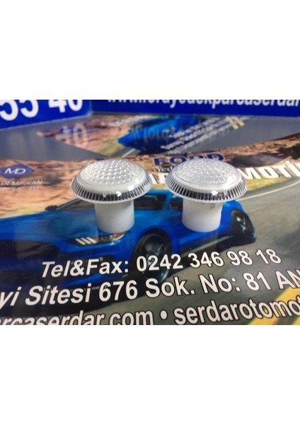 Connect ve Courier Ön Çamurluk Sinyali Beyaz