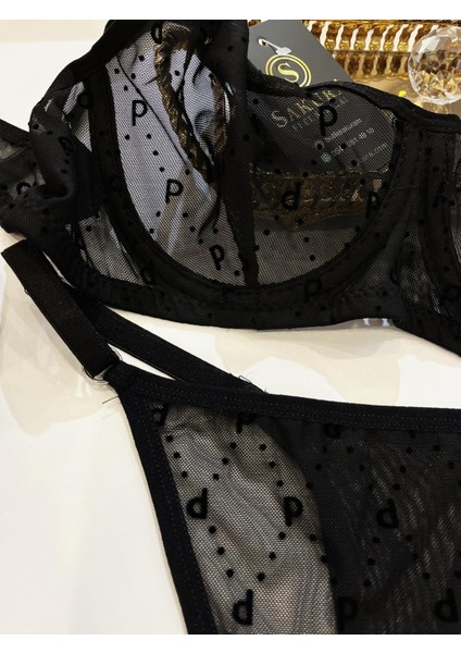 Siyah (P) Ayrıntılı Göz Alıcı Sütyen Takım