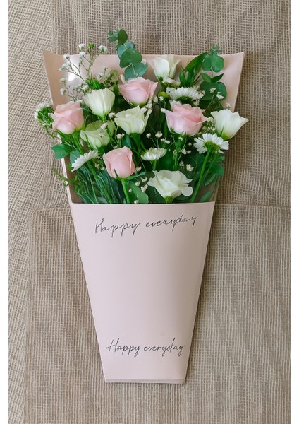 1 Adet V Formlu Çiçek Buketi Ambalajı – Taş Rengi, “happy Everyday” Yazılı (44 Cm) indirimleri