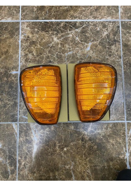 Alcamlar Mercedes W123 Sinyal Lambası Takımı Sarı Sağ-Sol
