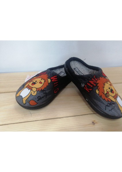 Yeni Sezon Pamuklu Rahat Taban Çocuk Aslan Figürlü Ev Terliği modelleri