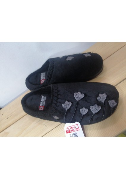 Kışlık Yeni Sezon Rahat Taban Çiçek Nakışlı Kadın Ev Terliği fiyatları