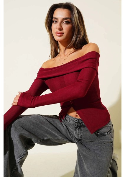 Madonna Yaka Düğmeli Bluz Bordo T4329 fırsatları