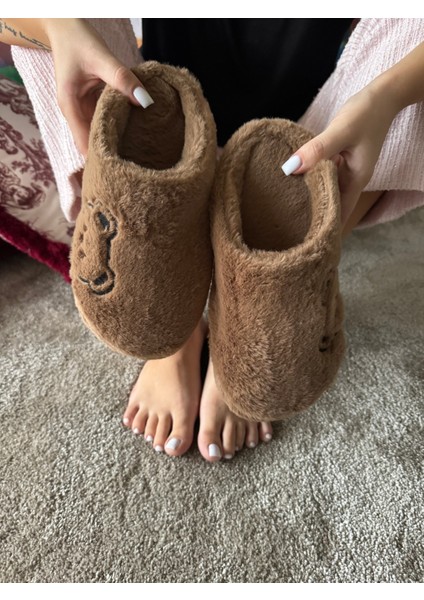 Kadın Sessiz Taban Yumuşak ve Hafif Ayıcık Desen Peluş Ev Terliği fırsatları