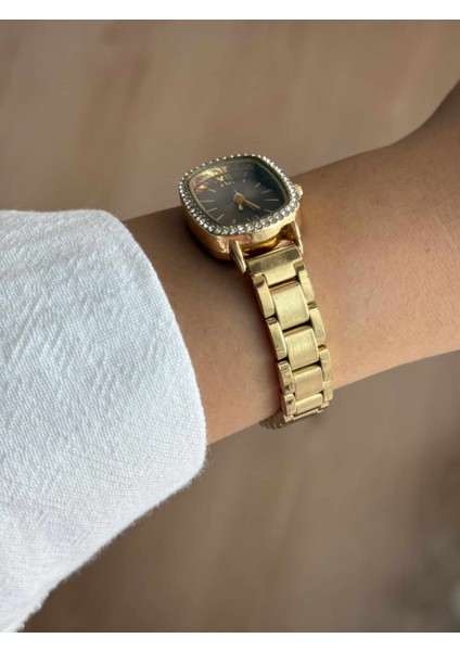 Kahverengi Taşlı Oval Metal Kasa Gold Kordon Minimal Kadın Kol Saati -61 modelleri