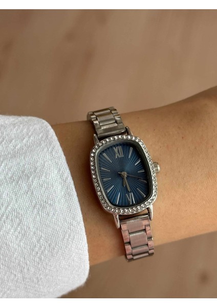 Laacivert Taşlı Oval Metal Kasa Gümüş Renk Kordon Minimal Kadın Kol Saati -62