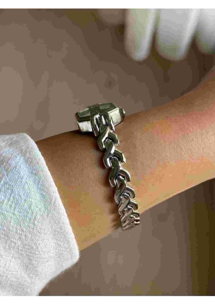 Lacivert Sekizgen Kadran Gümüş Örgü Metal Kordon Minimal Kadın Kol Saati - 67 fiyatları