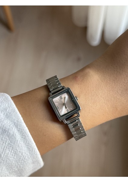 Pembe Kare Kadran Gümüş Çelik Kordon Minimal Kadın Kol Saati - 64 modelleri