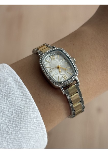 Beyaz Taşlı Oval Metal Kasa Iki Renk Kordon Minimal Kadın Kol Saati -60