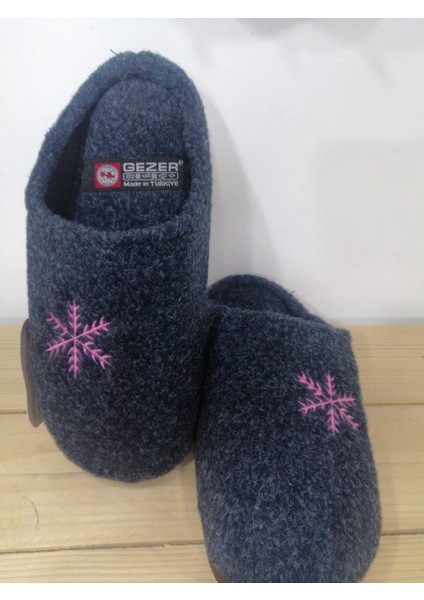 Kışlık Keçe Taban Nakışlı Kadın Rahat Taban Ev Terliği