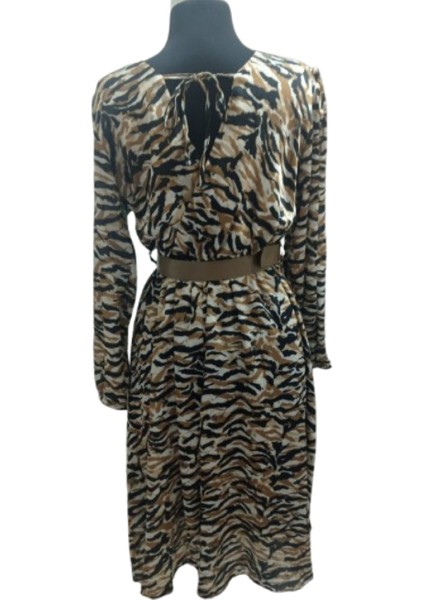 Kahve Siyah Desenli Kruvaze Yaka Kemerli Saten Elbise indirimleri