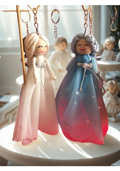 -El Yapımı Bez Bebek Anahtarlık – Tül Etekli Prenses Figürü