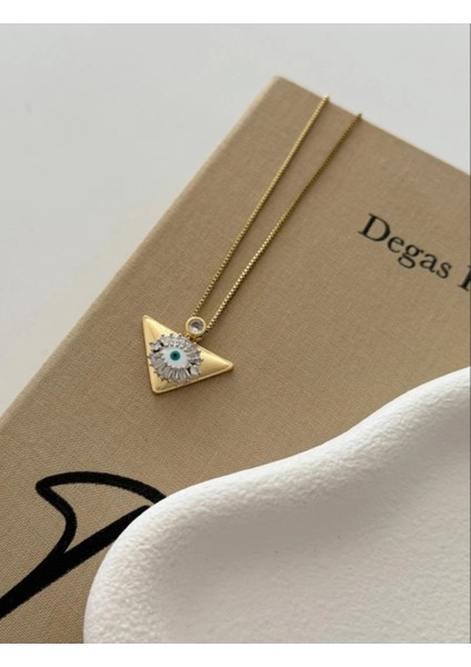 Gold Renkli Çelik Üçgen Detaylı Göz Kolye