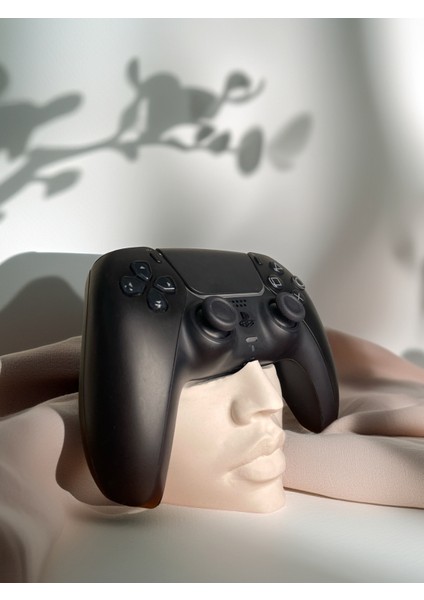 Lumieco Beyaz Renk Yüz Şeklinde Ps Dualsense Stand – Taş Tozu El Yapımı Playstation Konsol Tutucu