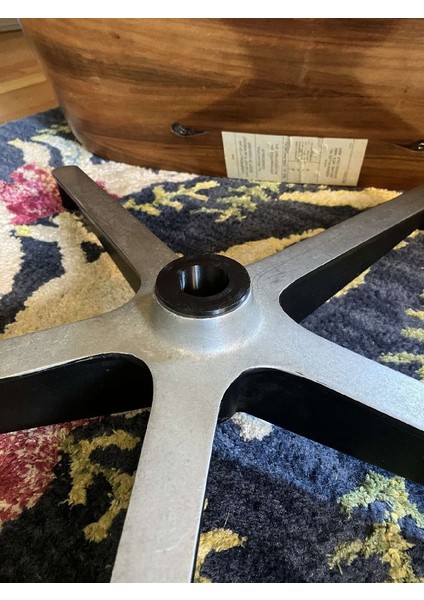 Yeni Eames Lounge Sandalyesi Bureli (Sadece Plastik Aparattır!!!) fiyatları