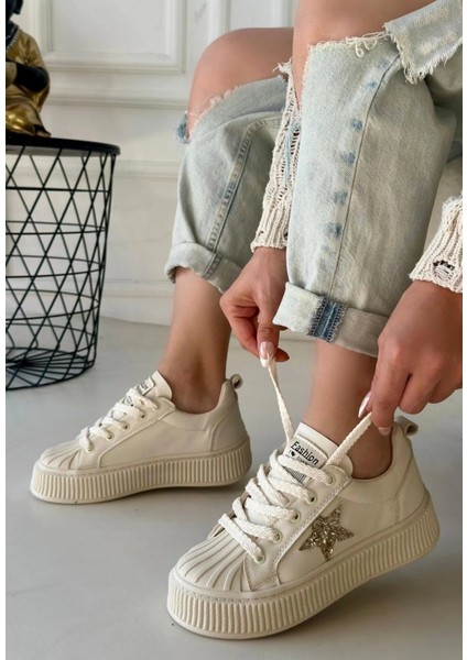 Piata Bej Cilt Bej Tabanlı Bağcıklı Spor Ayakkabı fiyatları