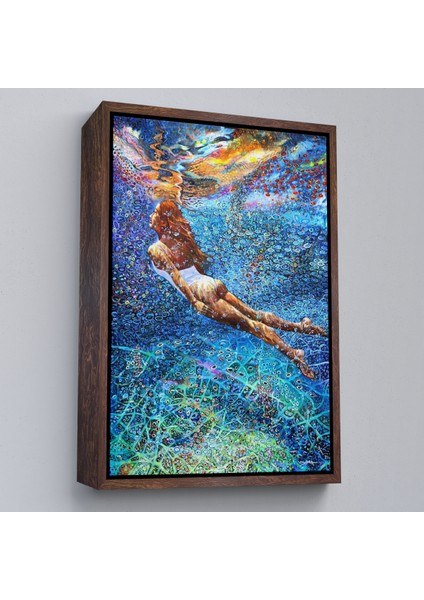 Çerçeveli Su Altında Yüzen Kız Duvar TABLOSU-6334