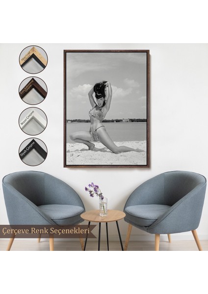 Çerçeveli Leopar Bikinili Bettie Page Duvar TABLOSU-6053