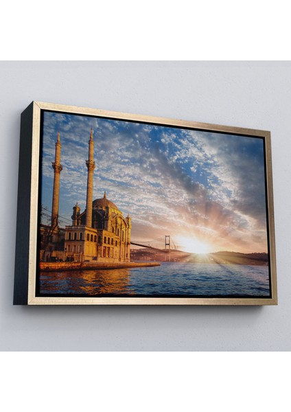 Çerçeveli Ortaköy Camii ve Boğaziçi Köprüsü Manzarası Dekoratif Kanvas TABLO-6504