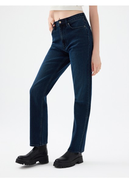 Comfort Straight Comfort Fit Kadın Pantolon fırsatları