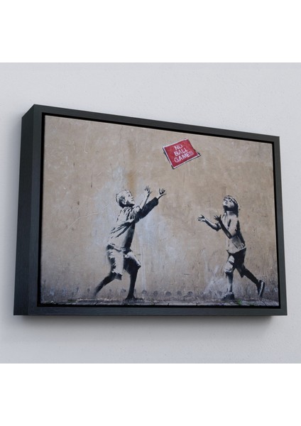 Çerçeveli Banksy Stencil'in Top Oyunları Yok Isimli Eseri Kanvas TABLO-5006 modelleri