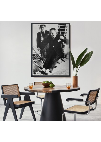 Çerçeveli Atatürk Portre Tablosu Mustafa Kemal Atatürk Dikdörtgen Dekoratif Kanvas TABLO-146