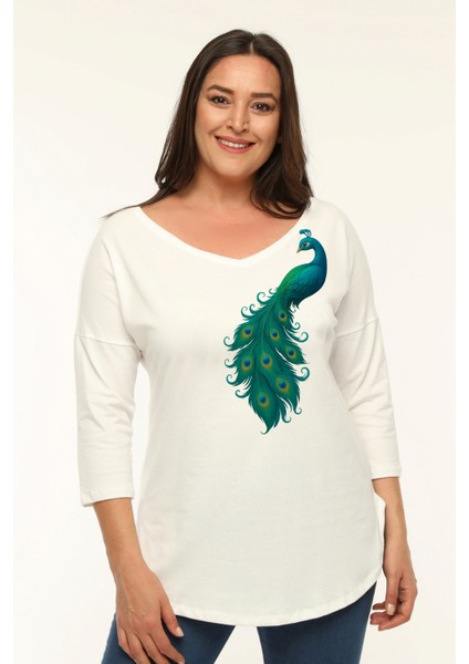 Büyük Beden Tavuskuşu Baskılı Geniş V Yaka Yarım Kol Oval Yırtmaç Bluz