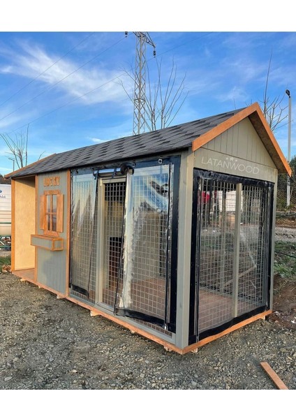 Dayanıklı Ahşap Köpek Kulübesi, Şık Tasarım ve Konfor Sağlar.