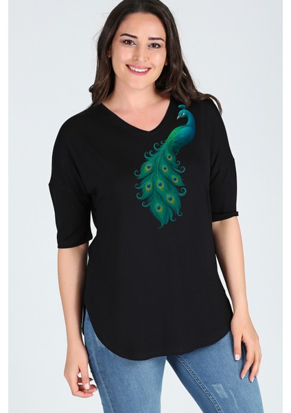 Büyük Beden Tavuskuşu Baskılı Yarım Kol Yan Yırtmaç Bluz