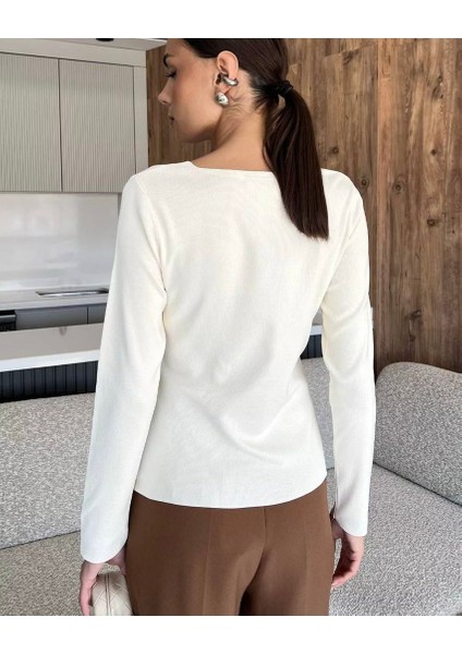 Ön Gül Detaylı Triko Bluz modelleri
