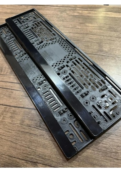 2’li Siyah Oto Plakalık Takımı | Araba Plaka Çerçevesi, Sportif Kolay Montaj fiyatları