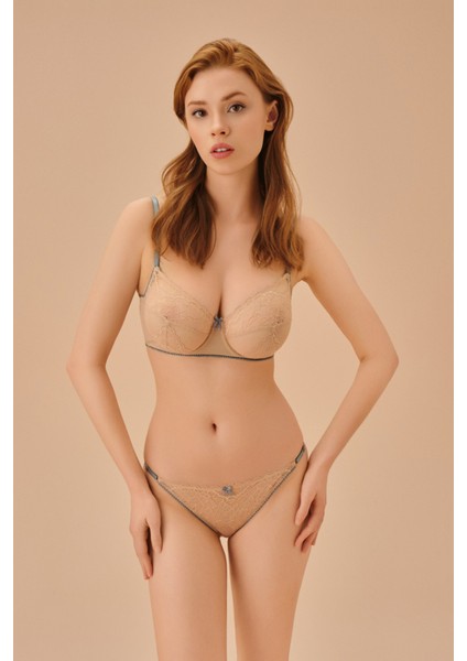 Amber Detaylı Slip Külot