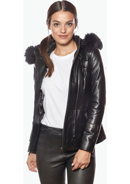 Siyah Kapüşonlu Kadın Deri Mont fiyatları