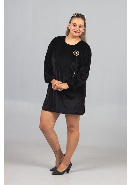 Kışın Gözdesi Siyah Kadife Şıklığı: Tarzınızla Fark Yaratın! fırsatları