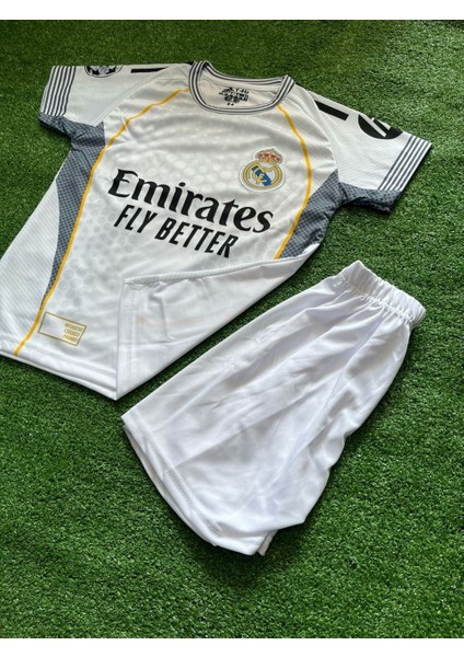 Real Madrid Arda Güler 25/26 Sezon Iç Saha Beyaz Çocuk Forma Takımı 4 Parça Forma +Şort +Çorap + Bileklik Hediye fırsatları
