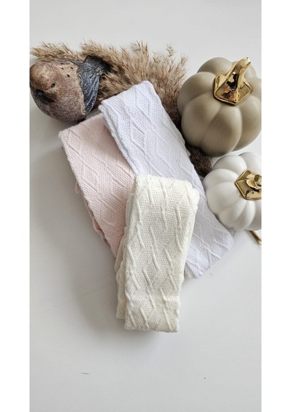 Kız Çocuk Esnek Kabartmalı Külotlu Çorap modelleri