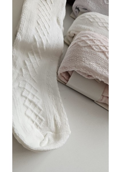 Kız Çocuk Esnek Kabartmalı Külotlu Çorap fiyatları