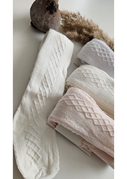 Kız Çocuk Esnek Kabartmalı Külotlu Çorap fırsatları