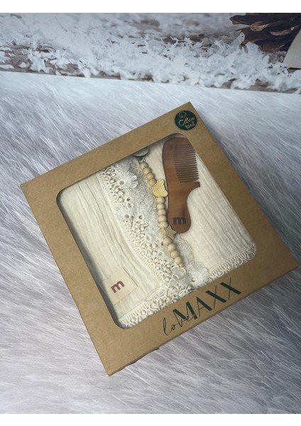 Unisex Kutulu Müslin Battaniye Tarak Emzik Askısı Bebek Seti Krem
