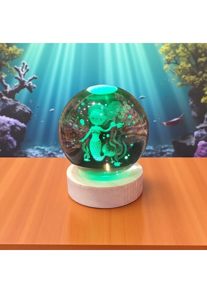 Kişiye Özel Büyük Boy Işıklı Ahşap Kaideli Deniz Kızı Temalı Cam Küre 8cm