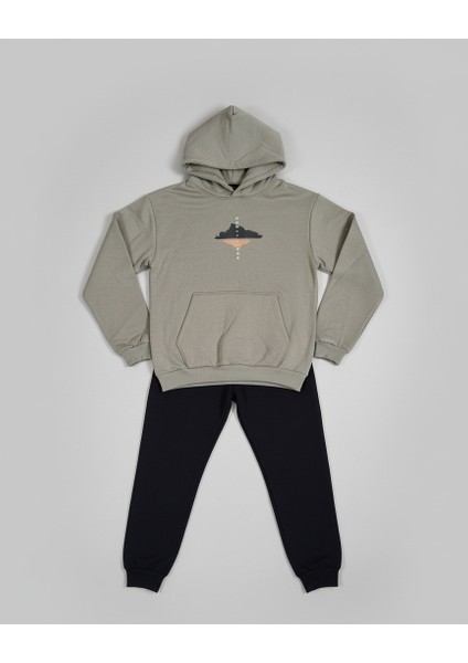 3 Iplik Şardonlu Kapüşonlu Sweatshirt ve Siyah Eşofman Altı Erkek Çocuk Takımı modelleri