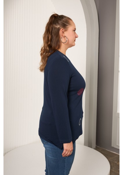 Büyük Beden Taş Detaylı Halka Desenli Uzun Kollu Bluz fiyatları