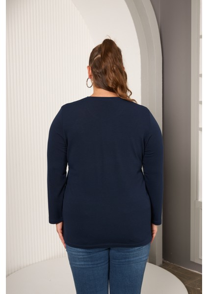 Büyük Beden Taş Detaylı Halka Desenli Uzun Kollu Bluz fırsatları