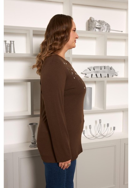 Büyük Beden Önü Taş Detay Bluz fiyatları