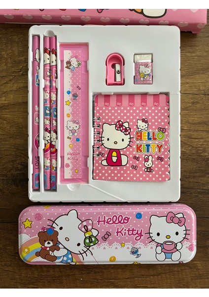 Kırtasiye Okul Seti Kuromi Hello Kitty Kalemlik Cetvel Not Defteri 3 Kalem Silgi Kalemtıraş Set fiyatları